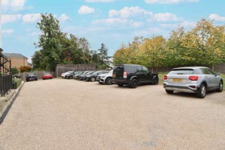 Avenue Elmers, Surbiton, Image 13