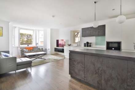 Avenue Elmers, Surbiton, Image 2