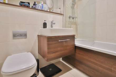 Avenue Elmers, Surbiton, Image 5