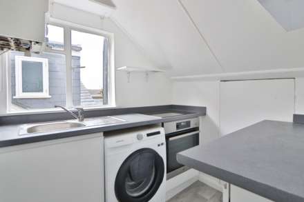 Kingston Hill, Kingston Upon Thames, Image 2