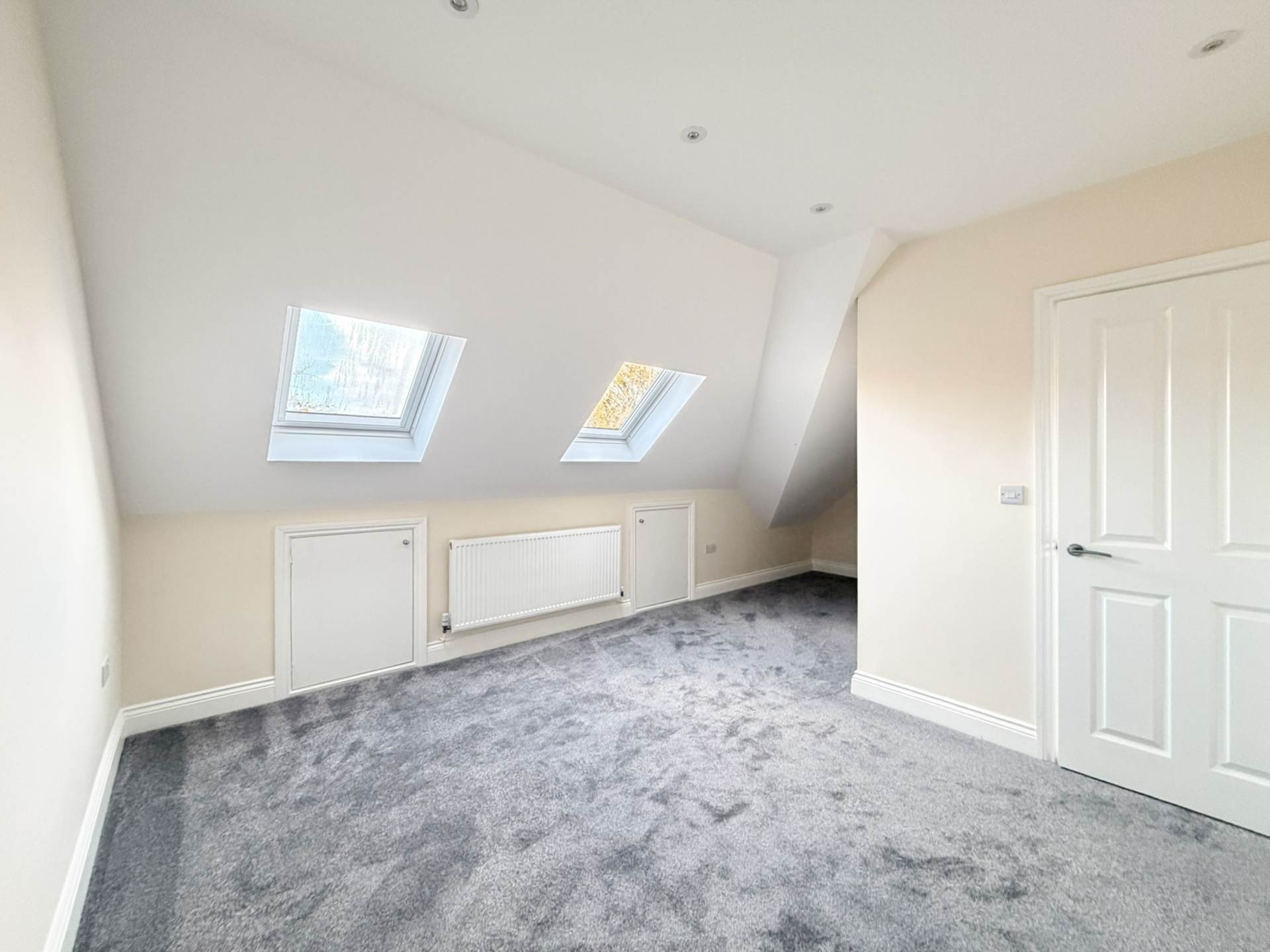 Buxton Drive, New Malden, Image 16