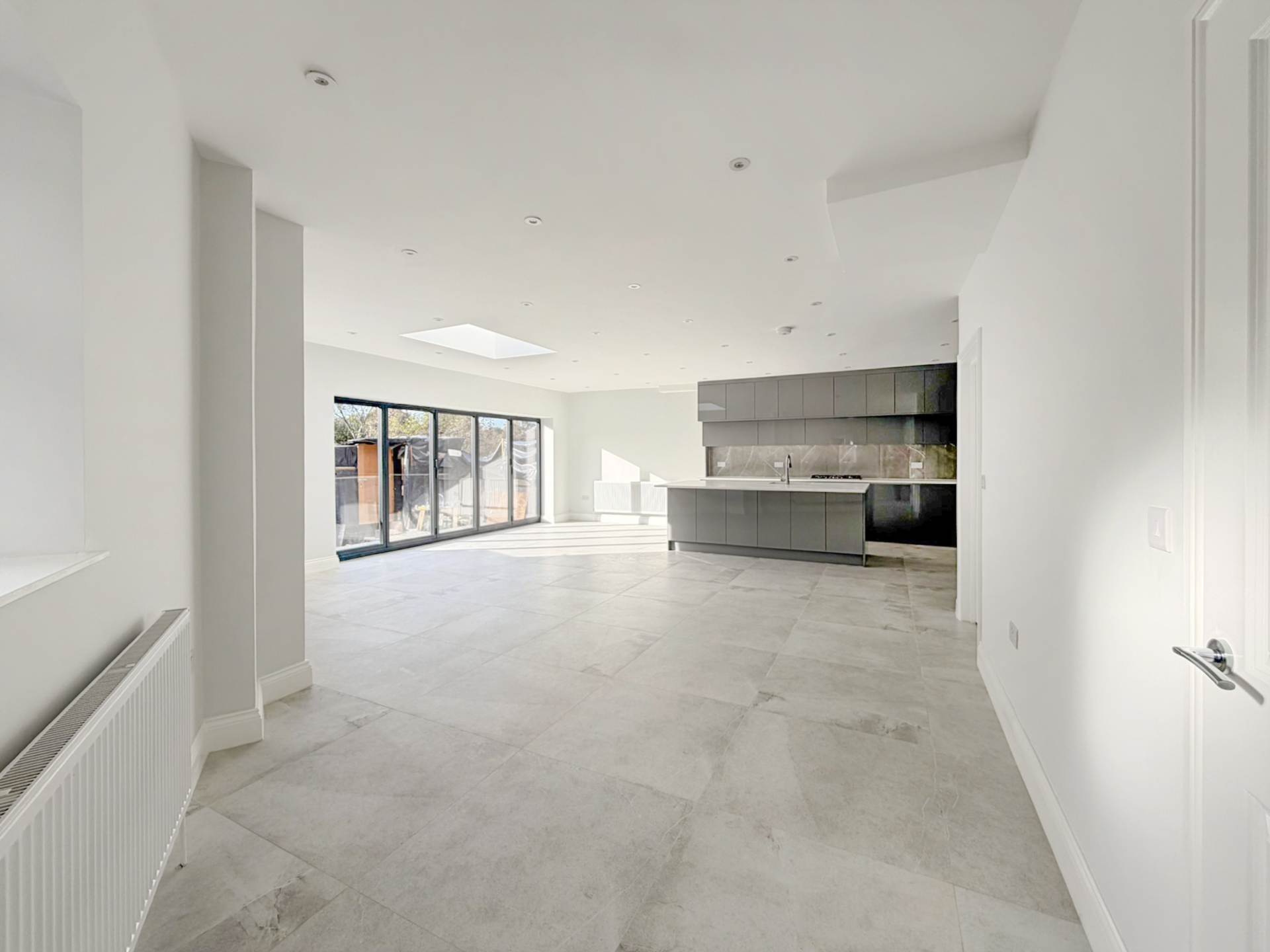 Buxton Drive, New Malden, Image 2