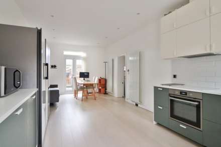 Russell Road, London, Image 3