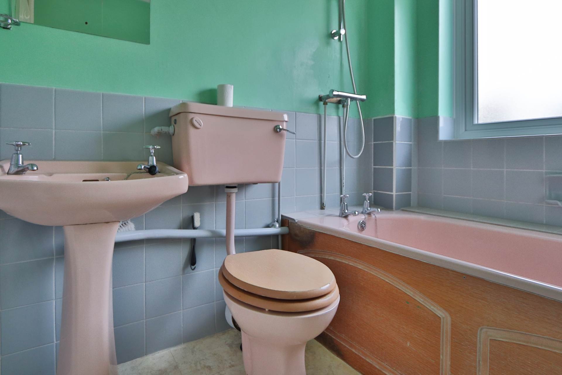 Newborough Green, New Malden, Image 9