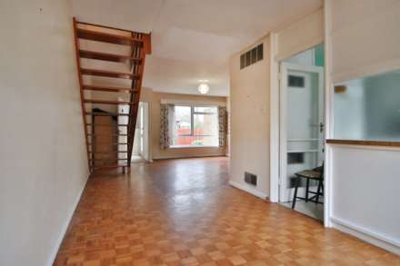 Newborough Green, New Malden, Image 3