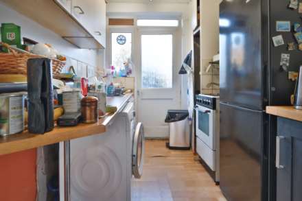 Rutland Drive, Morden, Image 4