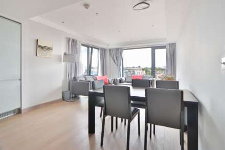 Chivers Passage, London, Image 2