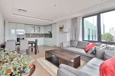 Chivers Passage, London, Image 3