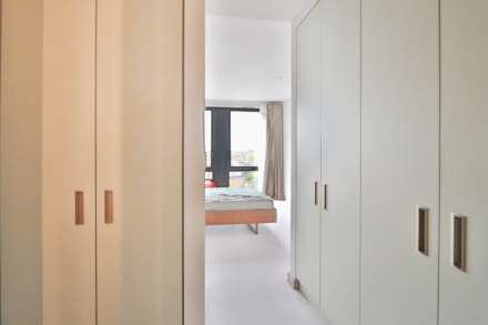 Chivers Passage, London, Image 9