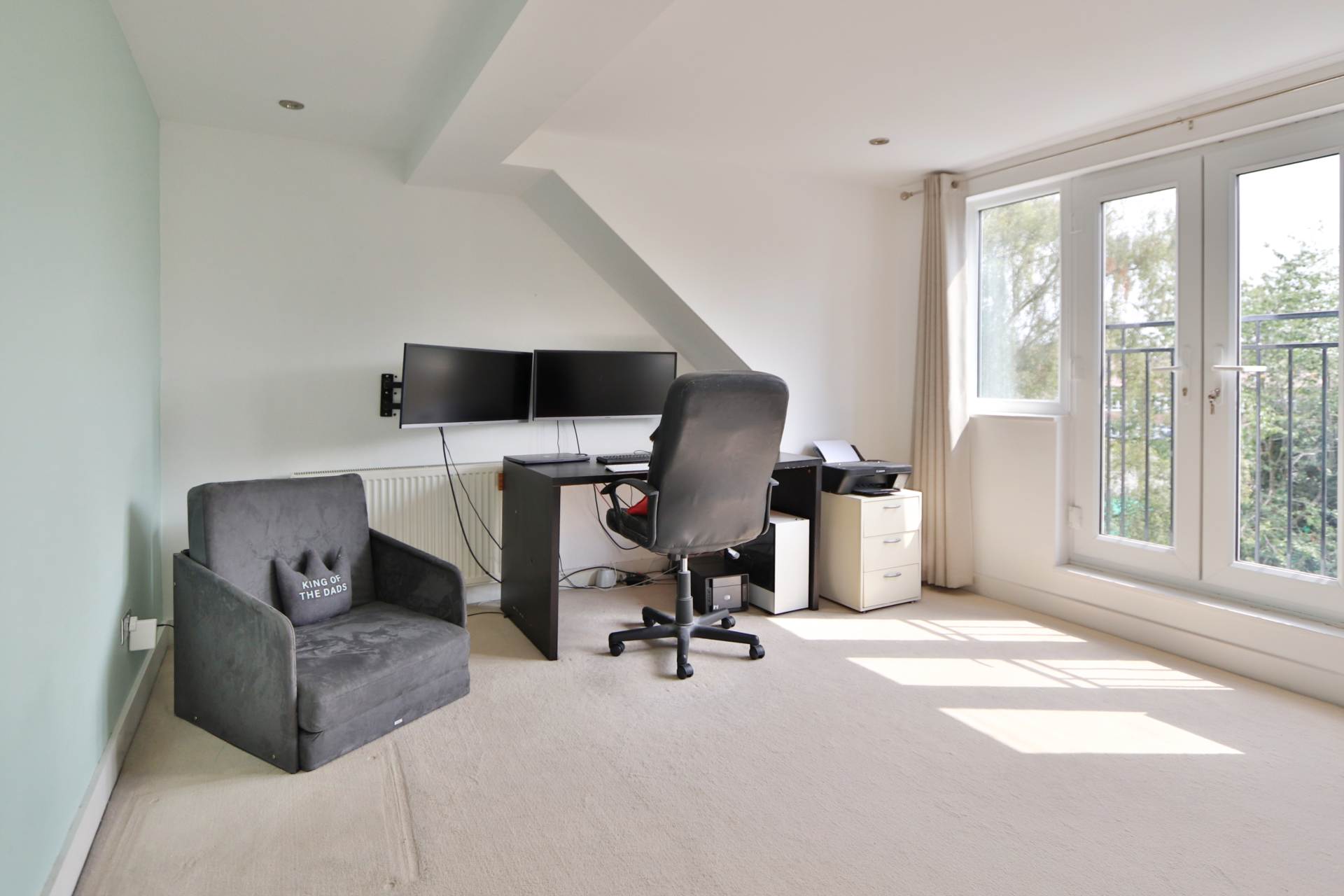 Buxton Drive, New Malden, Image 12