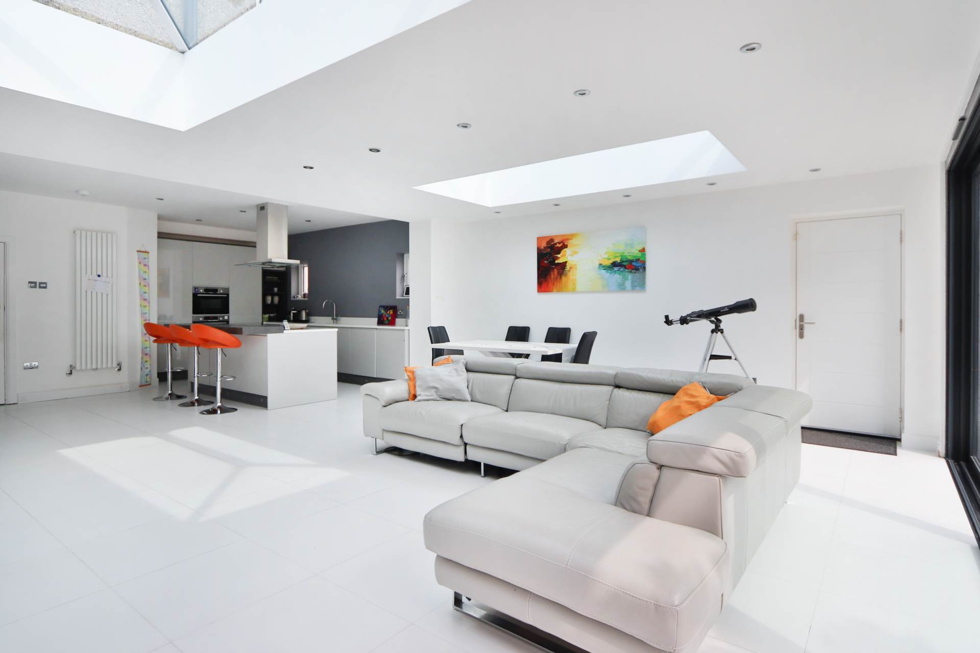 Buxton Drive, New Malden, Image 2