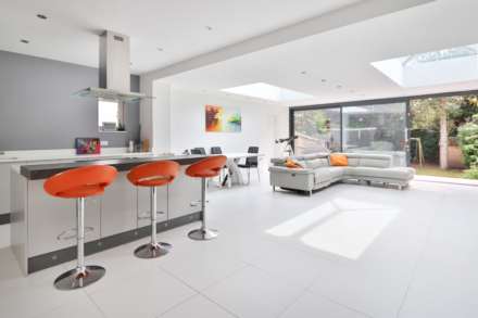 Buxton Drive, New Malden, Image 3