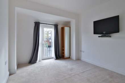 Crystal Place, Worcester Park, Image 4