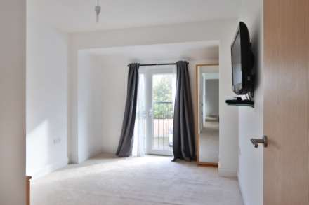 Crystal Place, Worcester Park, Image 8