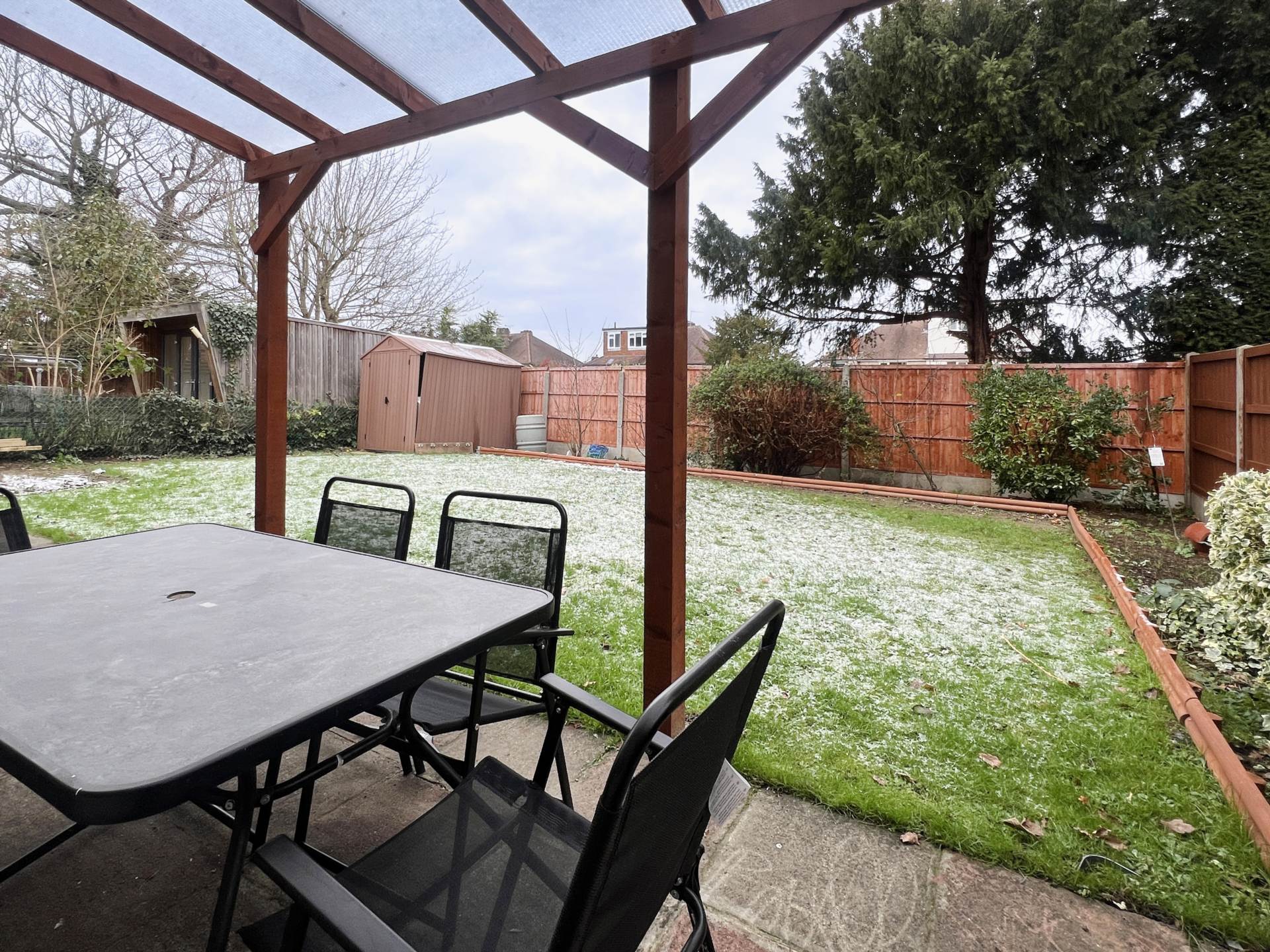 Cleveland Gardens, Worcester Park, Image 17