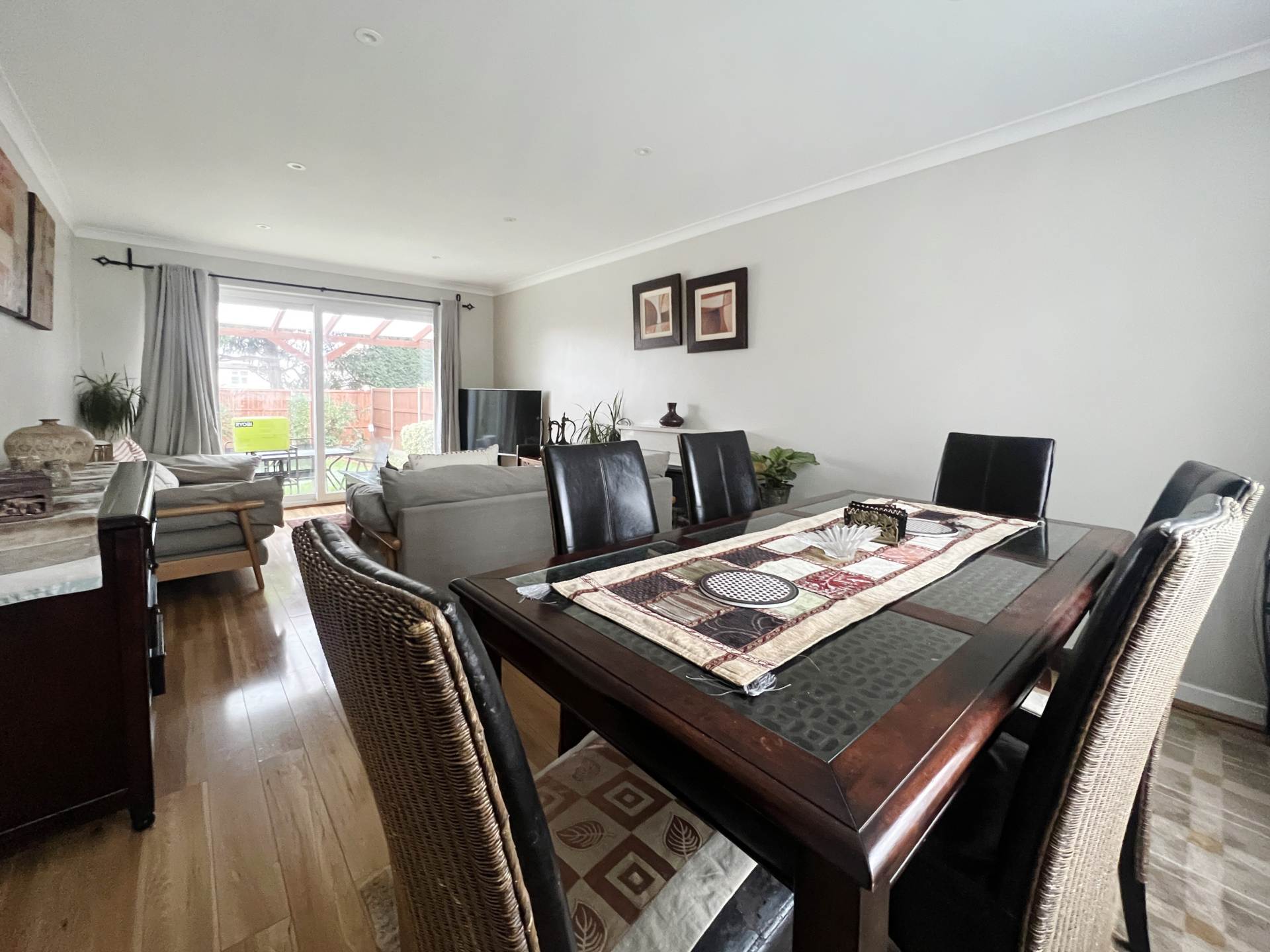 Cleveland Gardens, Worcester Park, Image 3