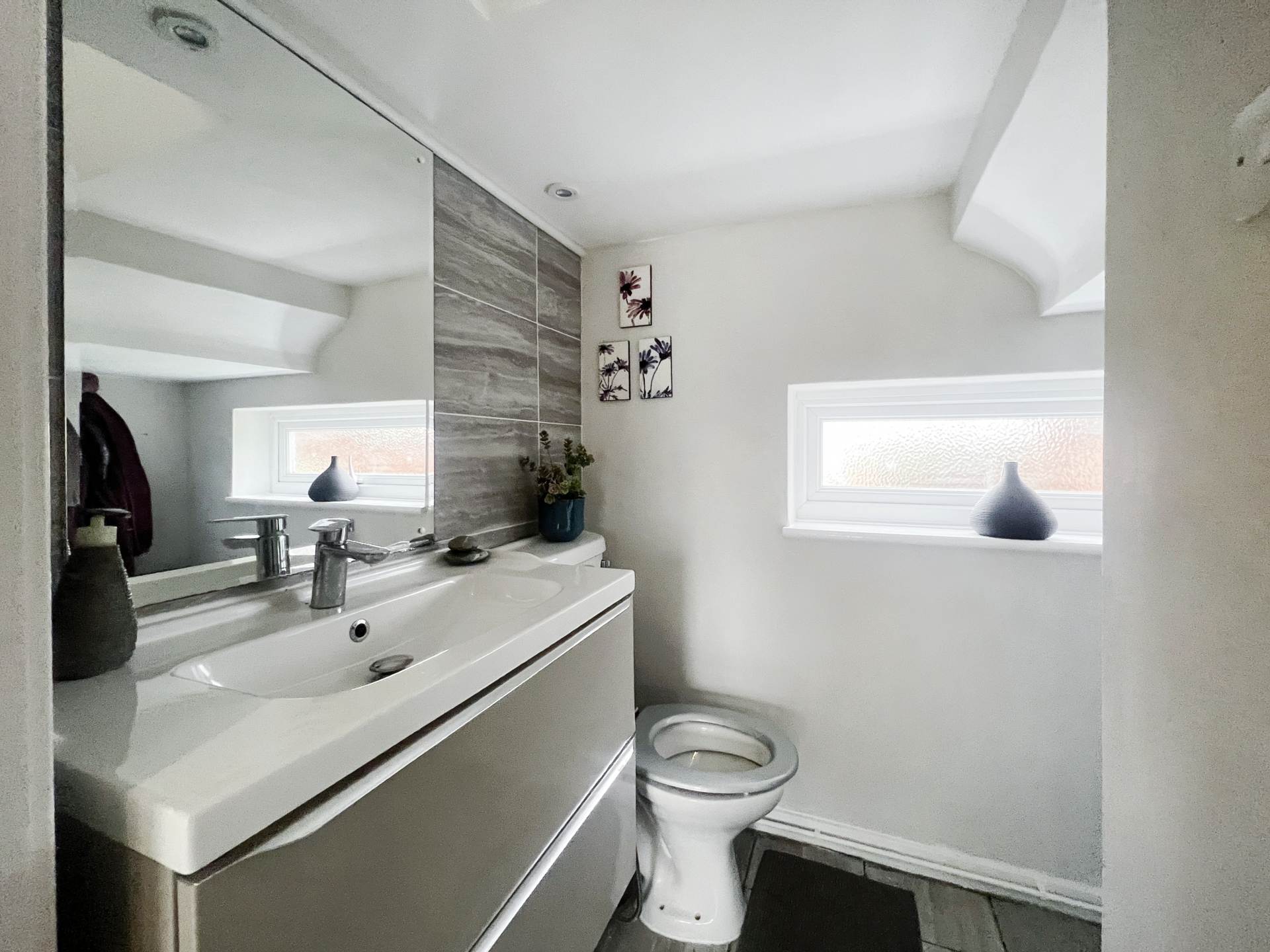 Cleveland Gardens, Worcester Park, Image 9