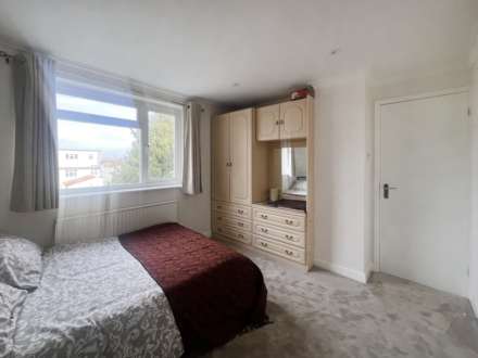 Cleveland Gardens, Worcester Park, Image 11