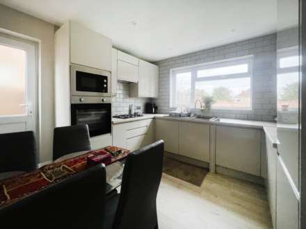 Cleveland Gardens, Worcester Park, Image 7