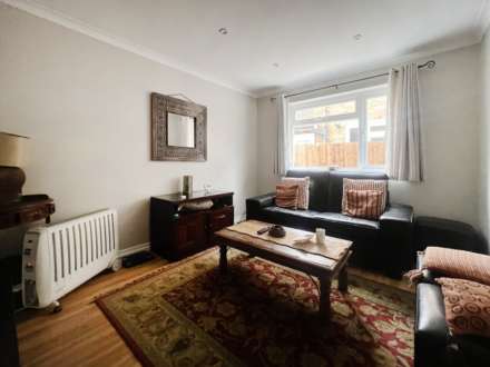 Cleveland Gardens, Worcester Park, Image 8