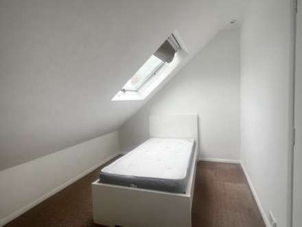 Hobart Road, Worcester Park, Image 15