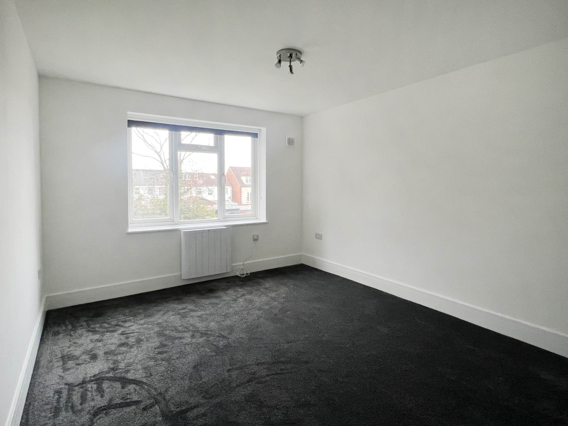 St Philips Avenue, Worcester Park, Image 7