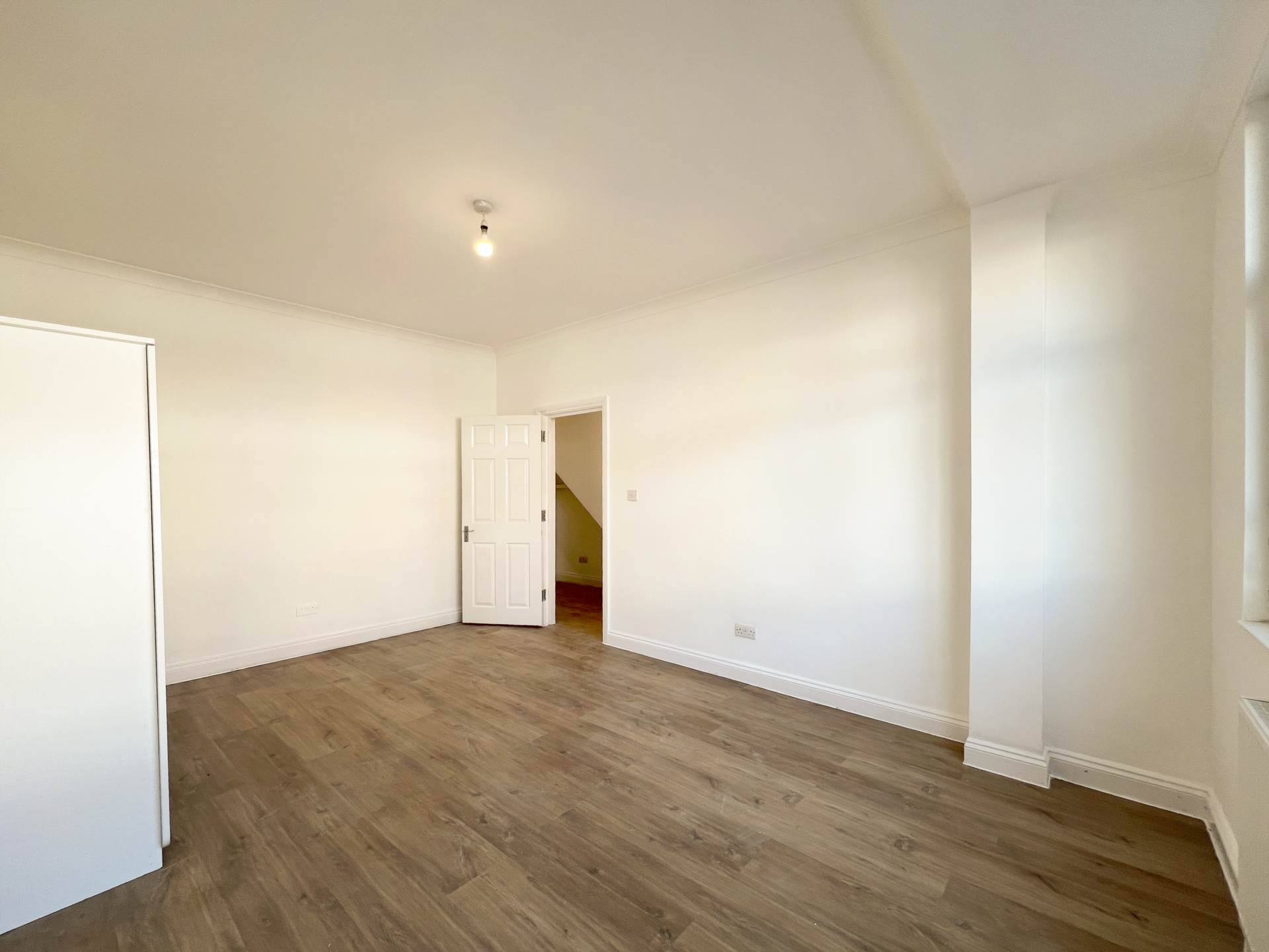 Links Road, London, Image 3