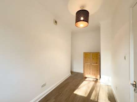 Links Road, London, Image 10