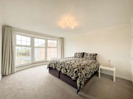 St James Close, New Malden, Image 10