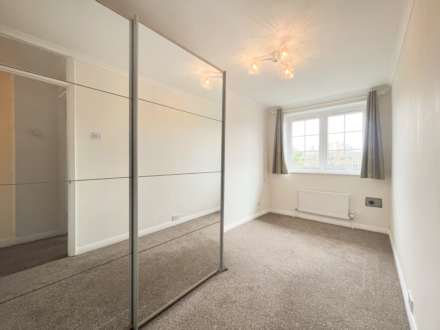 St James Close, New Malden, Image 12