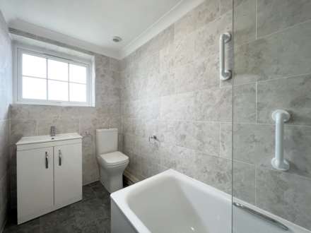 St James Close, New Malden, Image 13