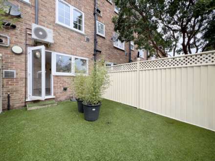 St James Close, New Malden, Image 18