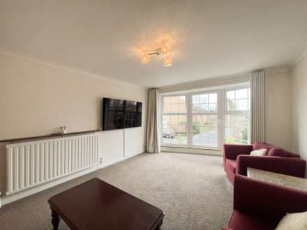 St James Close, New Malden, Image 2