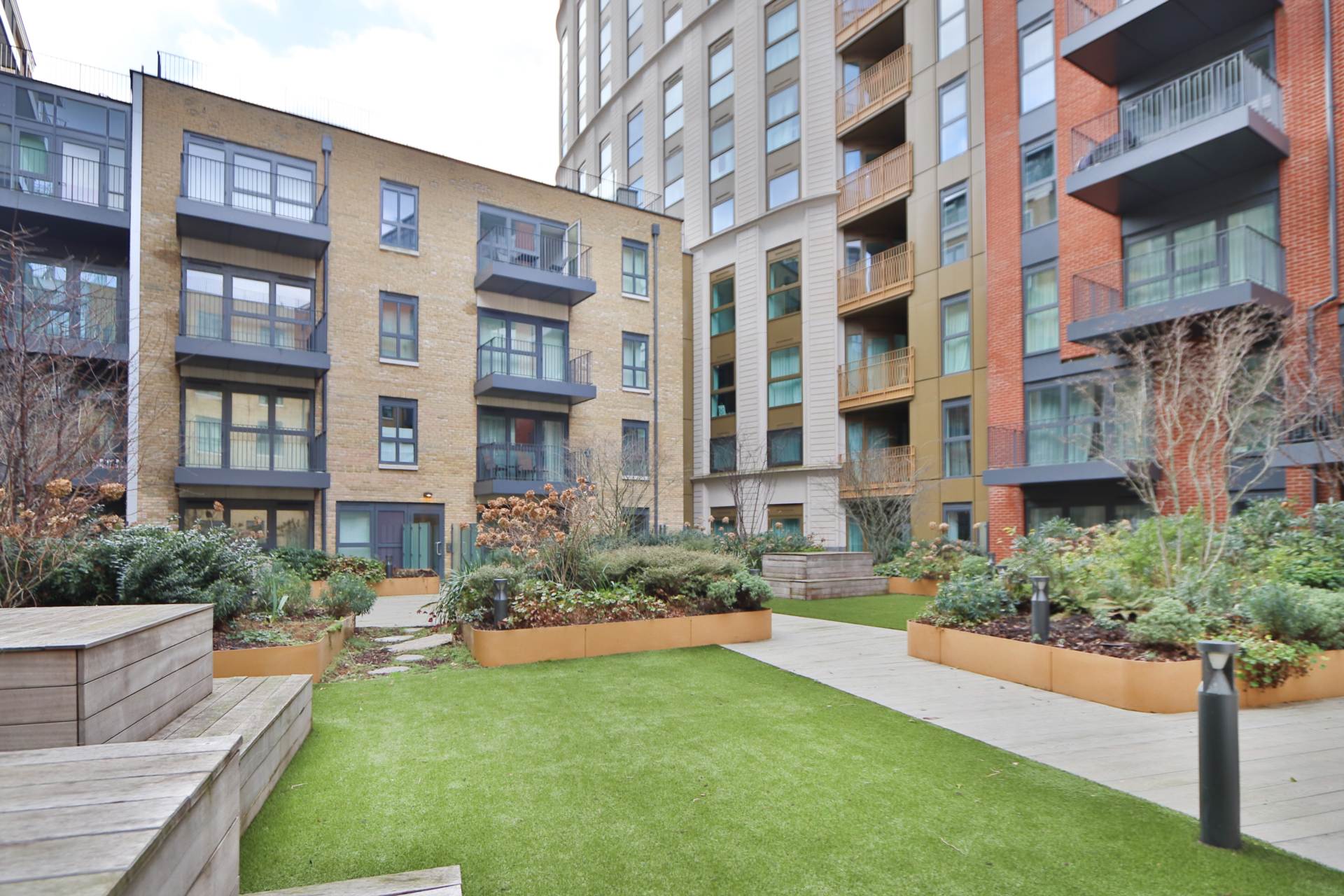 Brook Street, Kingston Upon Thames, Image 19