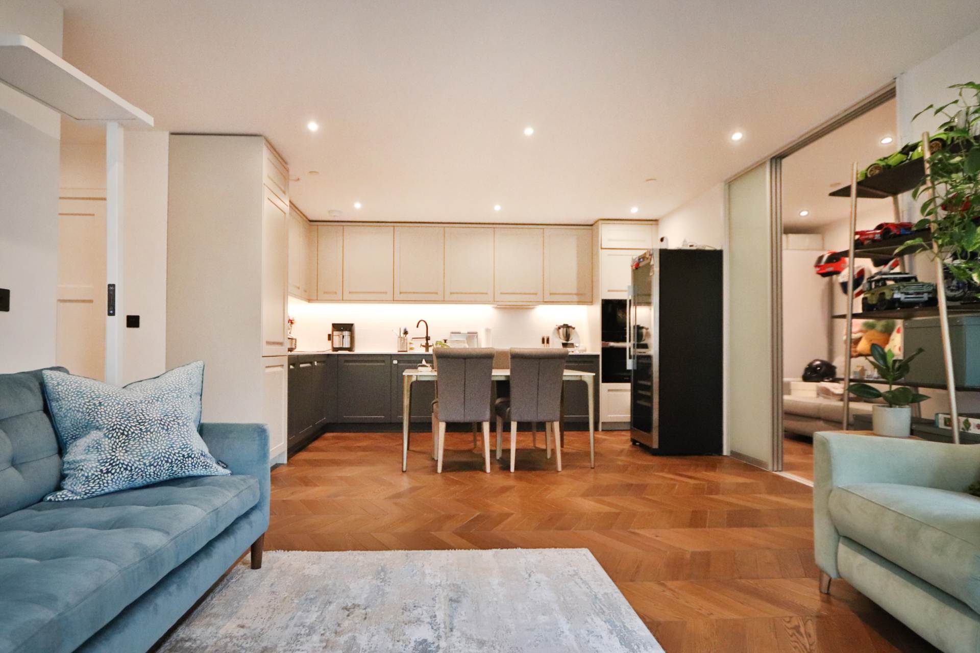 Brook Street, Kingston Upon Thames, Image 8