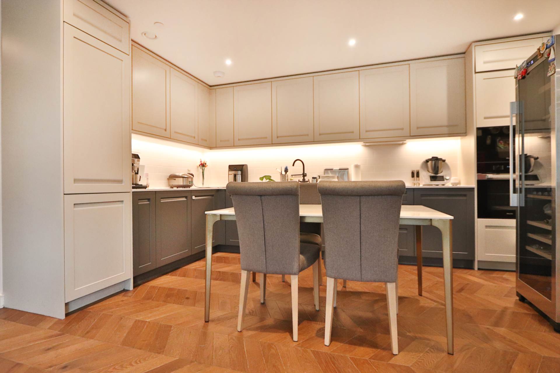 Brook Street, Kingston Upon Thames, Image 9