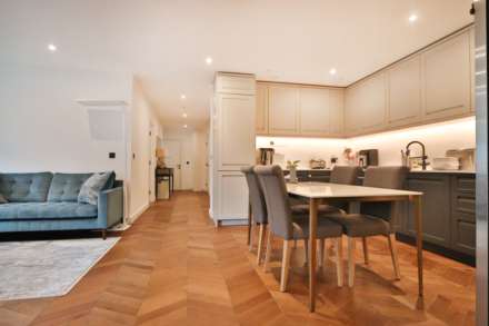 Brook Street, Kingston Upon Thames, Image 10