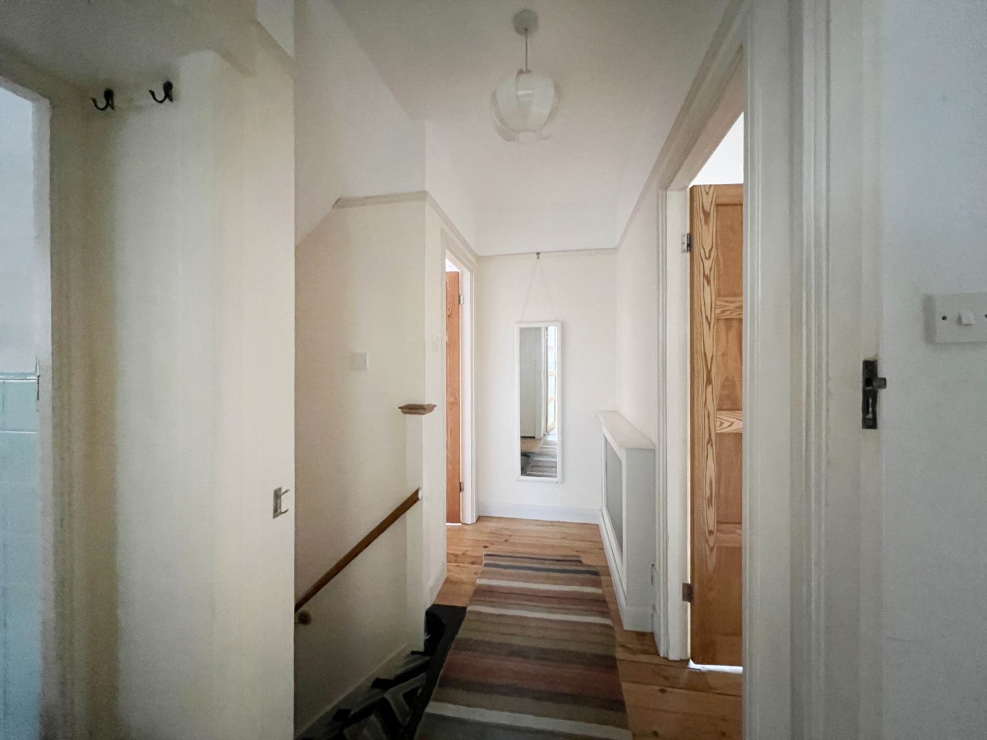 Richmond Rd, London, Image 12