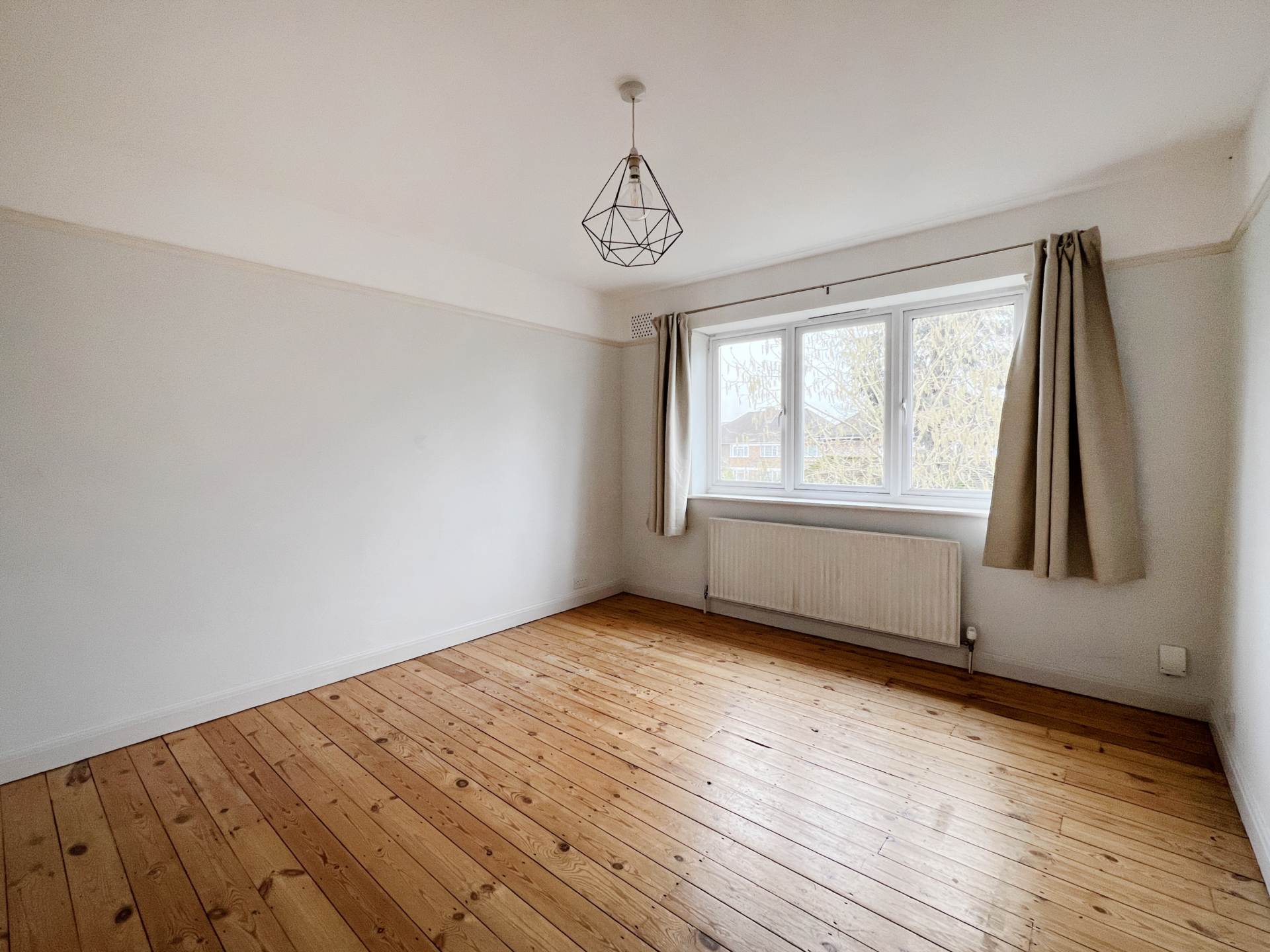 Richmond Rd, London, Image 6