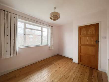 Richmond Rd, London, Image 10