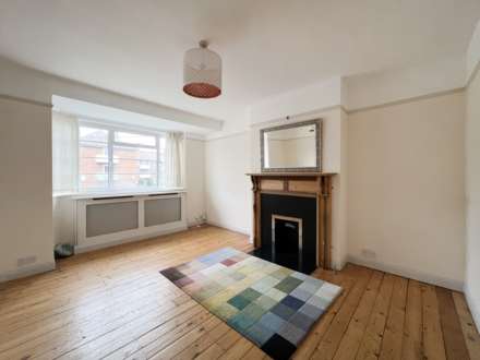 Richmond Rd, London, Image 2