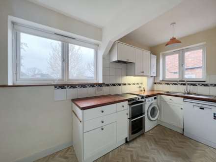 Richmond Rd, London, Image 4