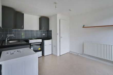 Kingston Road, SW19, London, Image 6