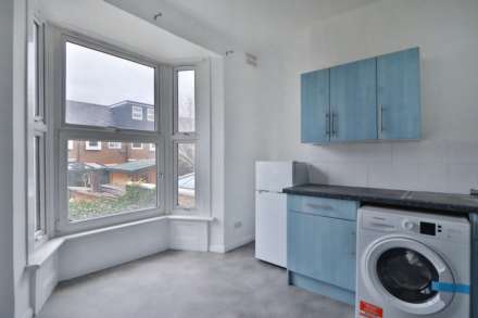 Kingston Road, SW19, London, Image 7