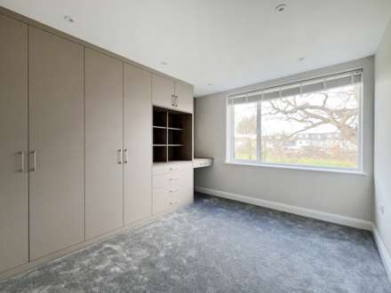 Woodfield Gardens, New Malden, Image 15