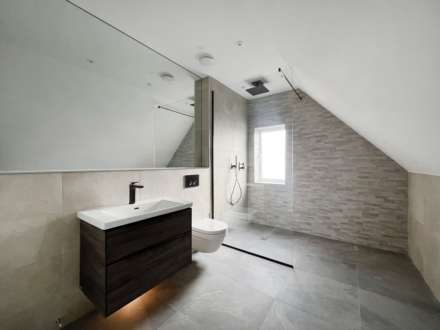 Woodfield Gardens, New Malden, Image 20