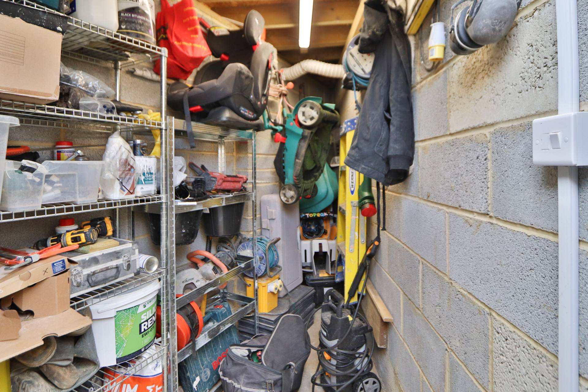 Browning Avenue, Worcester Park, Image 26