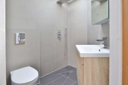 Browning Avenue, Worcester Park, Image 21