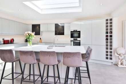 Browning Avenue, Worcester Park, Image 4