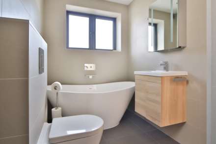 Browning Avenue, Worcester Park, Image 5